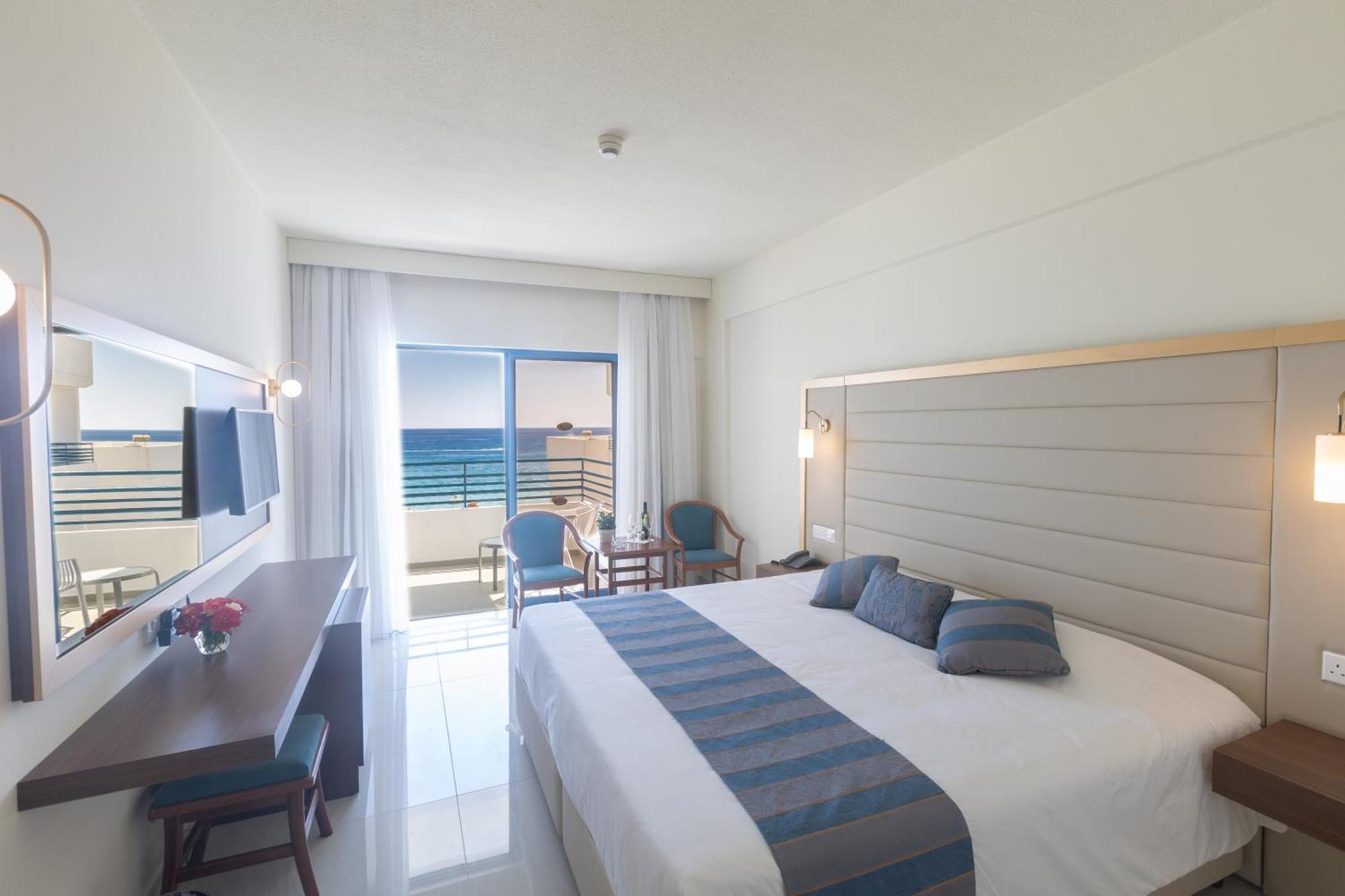 Iliada Beach Hotel Протарас Екстериор снимка