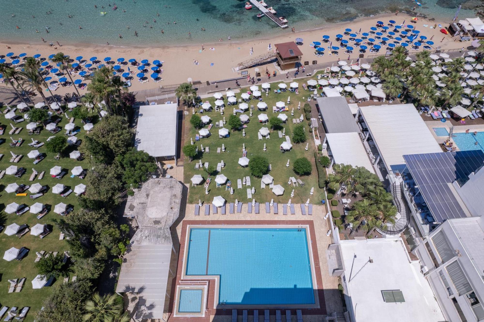 Iliada Beach Hotel Протарас Екстериор снимка