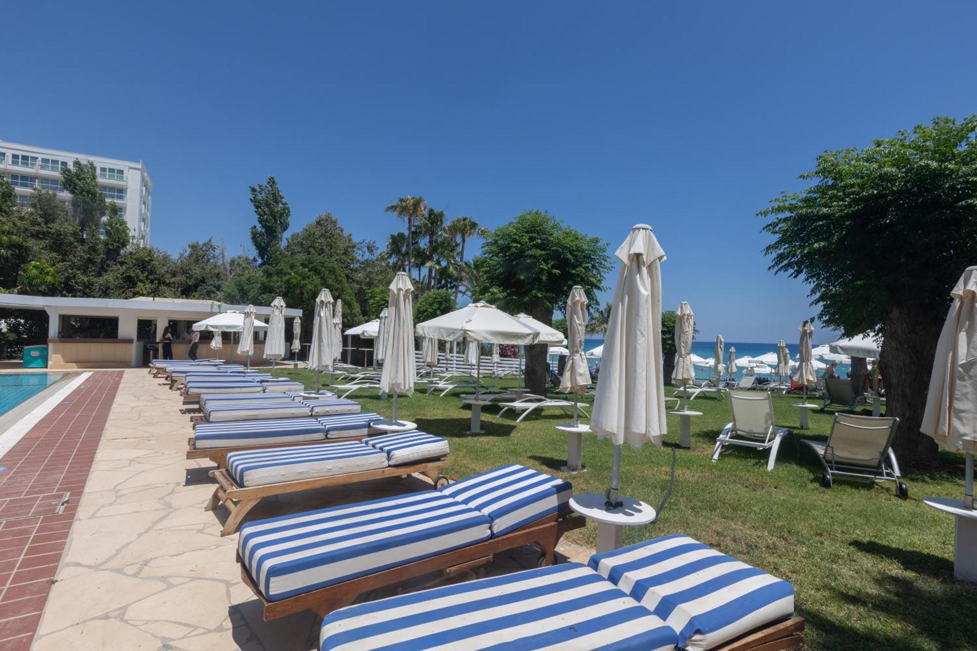 Iliada Beach Hotel Протарас Екстериор снимка