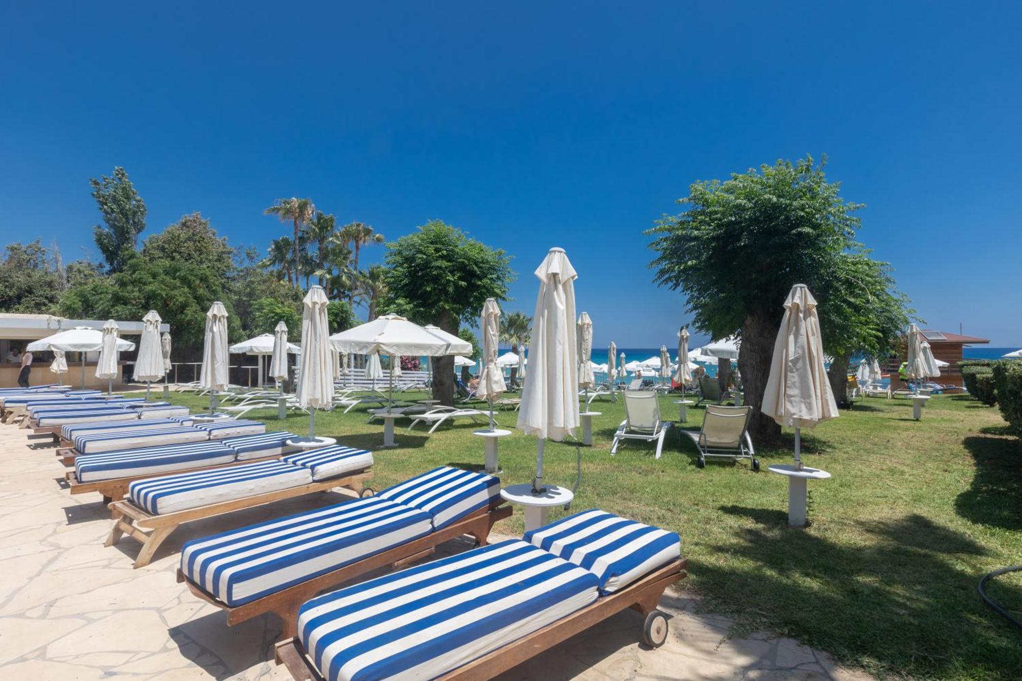Iliada Beach Hotel Протарас Екстериор снимка