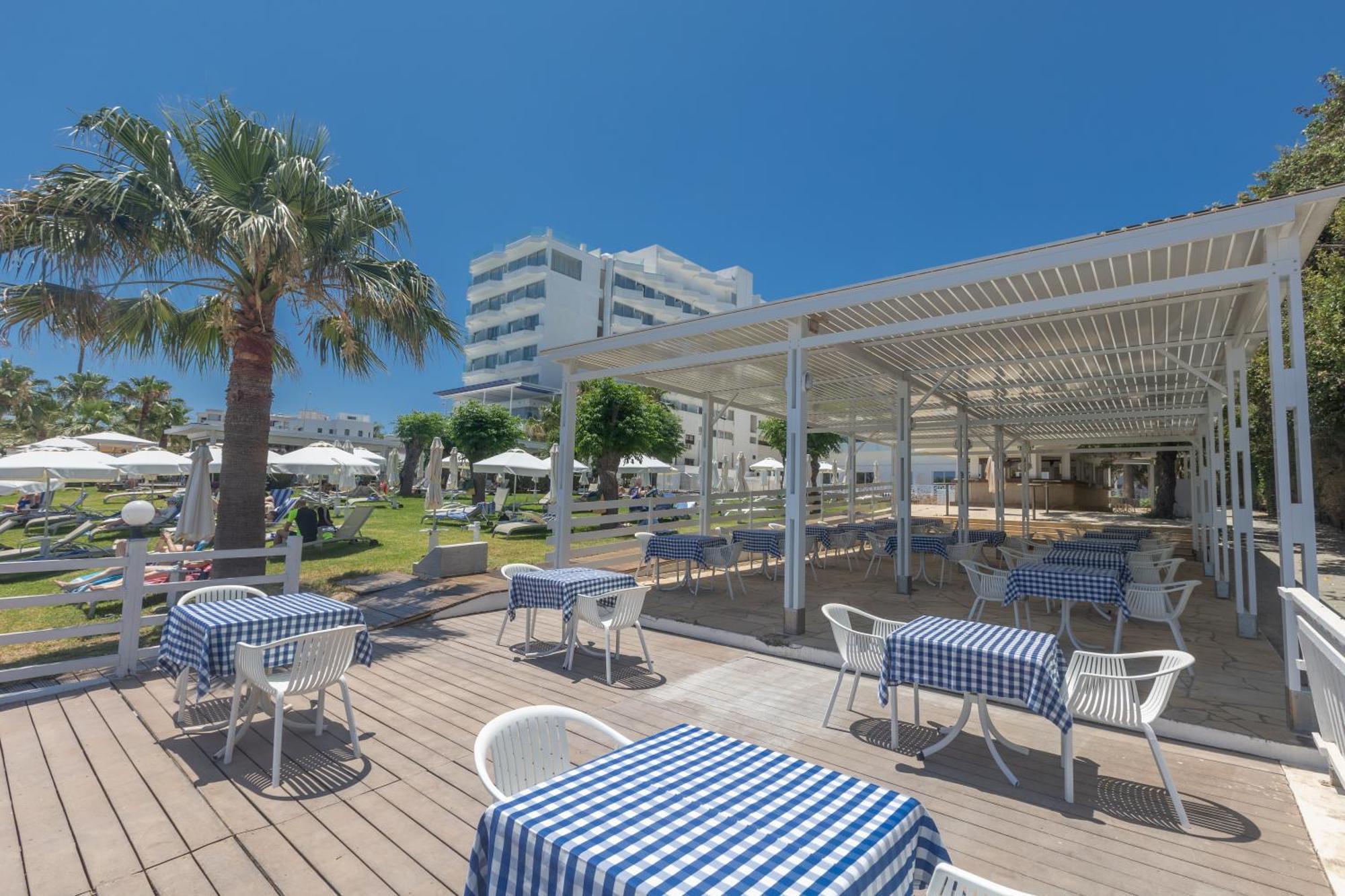Iliada Beach Hotel Протарас Екстериор снимка