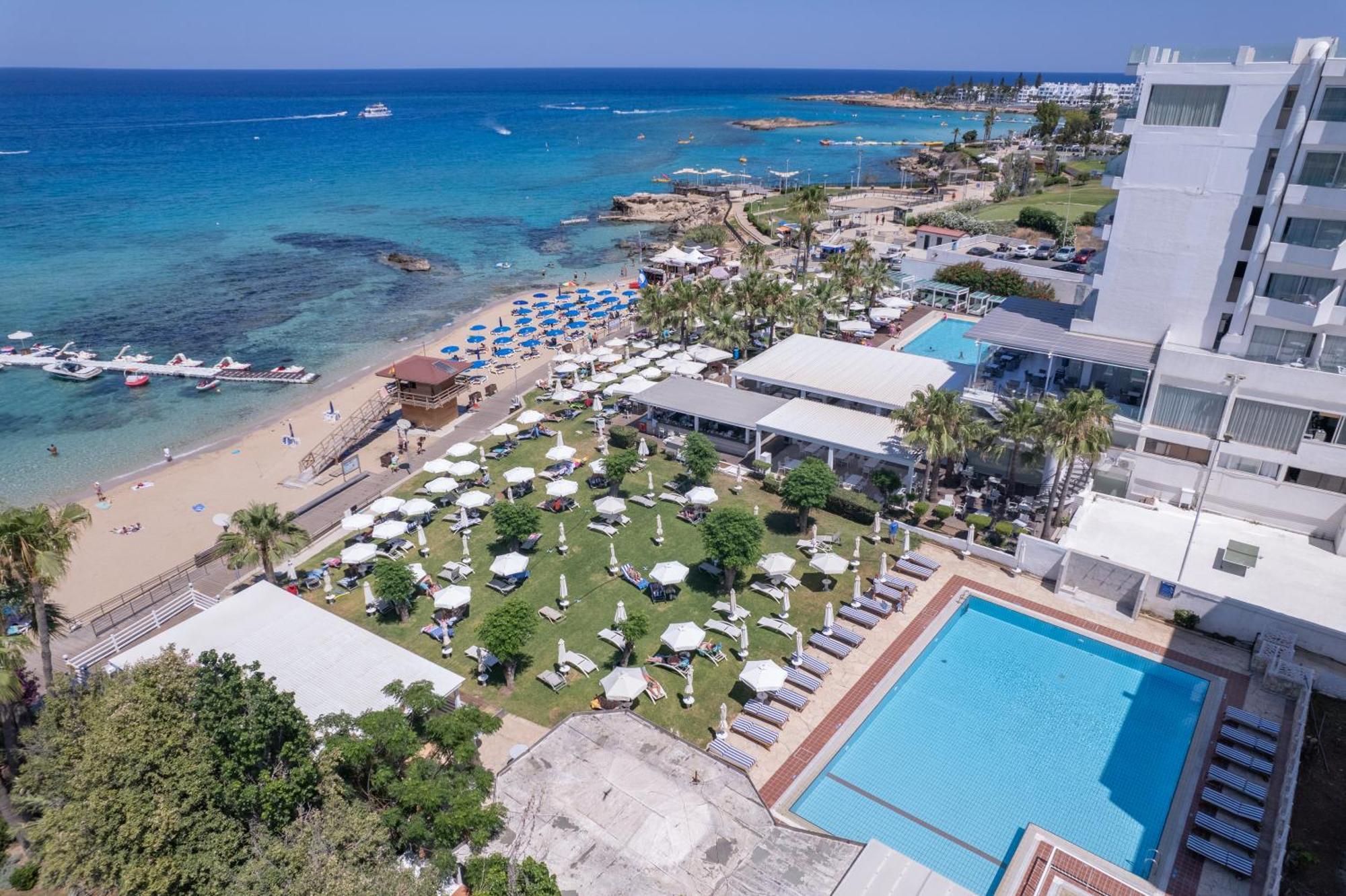 Iliada Beach Hotel Протарас Екстериор снимка